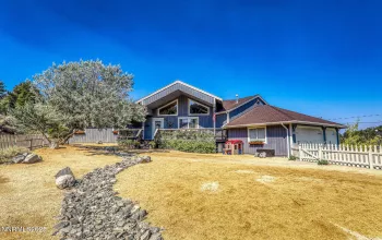 1310 Calavaras, Reno, Nevada 89521, 3 Bedrooms Bedrooms, ,2 BathroomsBathrooms,Residential,Residential,Calavaras,250055566