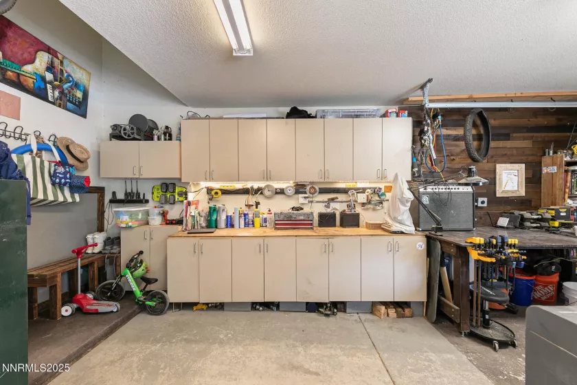 1310 Calavaras, Reno, Nevada 89521, 3 Bedrooms Bedrooms, ,2 BathroomsBathrooms,Residential,Residential,Calavaras,250055566