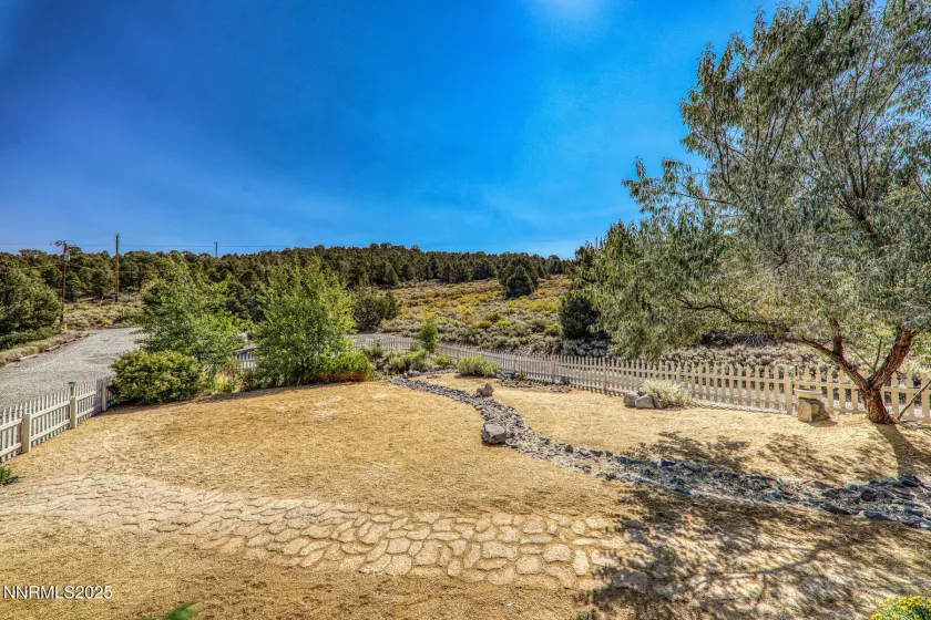 1310 Calavaras, Reno, Nevada 89521, 3 Bedrooms Bedrooms, ,2 BathroomsBathrooms,Residential,Residential,Calavaras,250055566