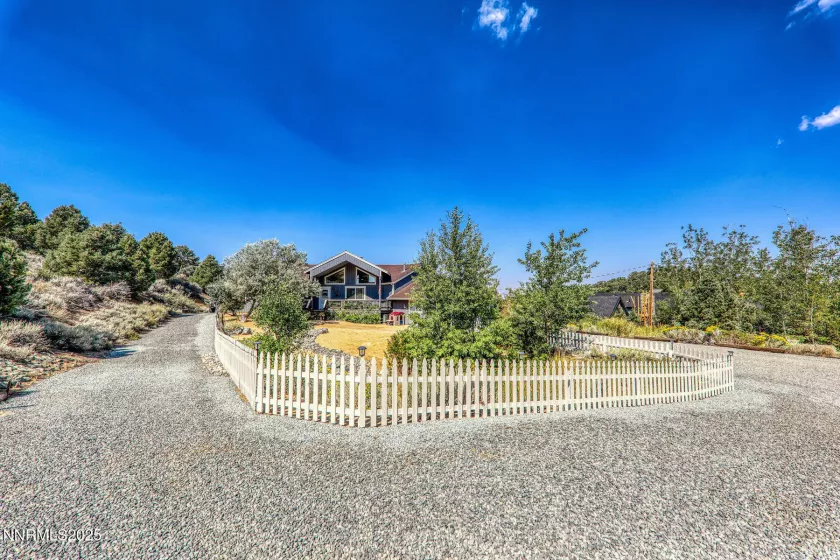 1310 Calavaras, Reno, Nevada 89521, 3 Bedrooms Bedrooms, ,2 BathroomsBathrooms,Residential,Residential,Calavaras,250055566