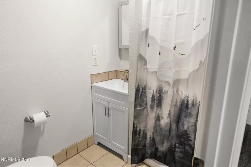 859 B, Fernley, Nevada 89408, 3 Bedrooms Bedrooms, ,2 BathroomsBathrooms,Residential,Residential,B,250055567