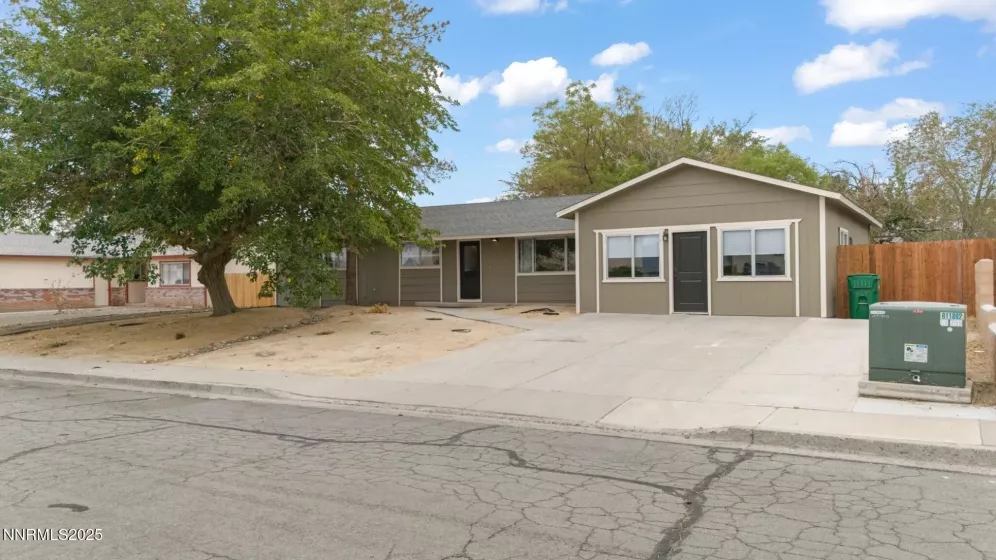 859 B, Fernley, Nevada 89408, 3 Bedrooms Bedrooms, ,2 BathroomsBathrooms,Residential,Residential,B,250055567