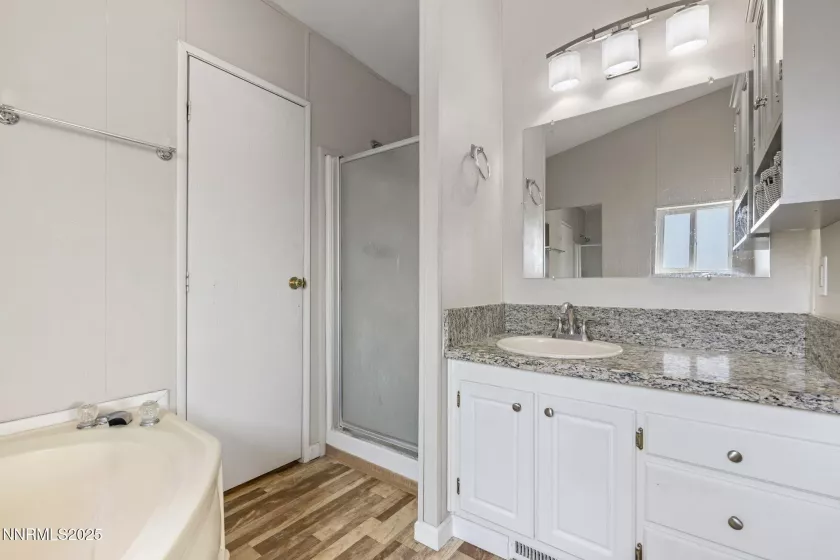 870 Jennys, Fernley, Nevada 89408, 3 Bedrooms Bedrooms, ,2 BathroomsBathrooms,Residential,Residential,Jennys,250055570