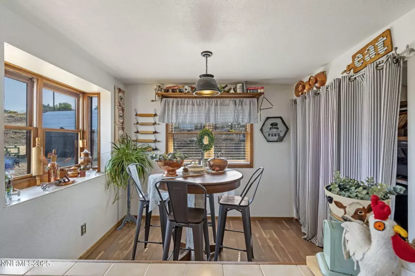 607 Stagecoach, Gardnerville, Nevada 89410, 3 Bedrooms Bedrooms, ,2 BathroomsBathrooms,Residential,Residential,Stagecoach,250055572