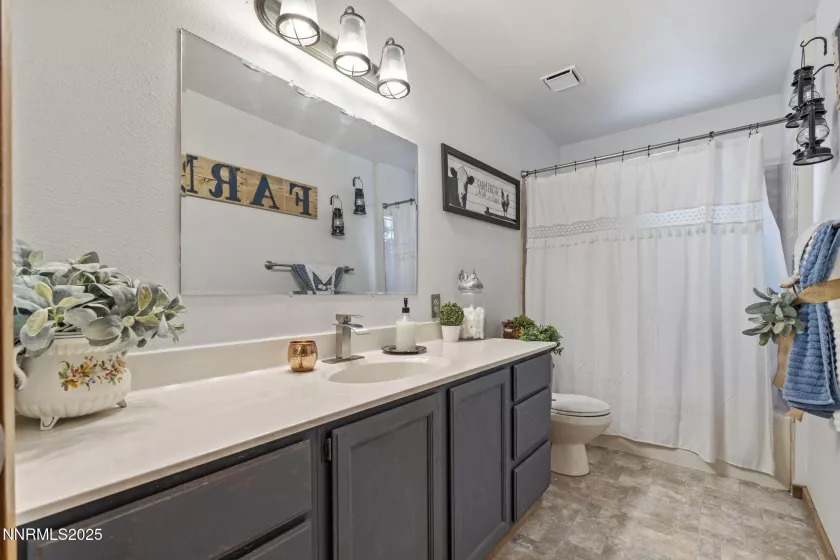 607 Stagecoach, Gardnerville, Nevada 89410, 3 Bedrooms Bedrooms, ,2 BathroomsBathrooms,Residential,Residential,Stagecoach,250055572
