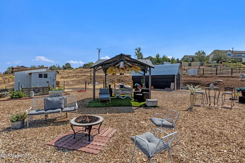 607 Stagecoach, Gardnerville, Nevada 89410, 3 Bedrooms Bedrooms, ,2 BathroomsBathrooms,Residential,Residential,Stagecoach,250055572