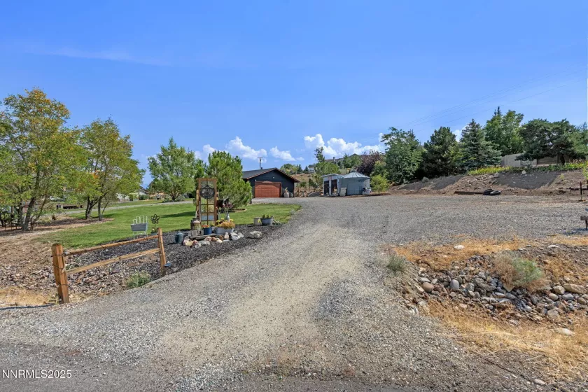 607 Stagecoach, Gardnerville, Nevada 89410, 3 Bedrooms Bedrooms, ,2 BathroomsBathrooms,Residential,Residential,Stagecoach,250055572