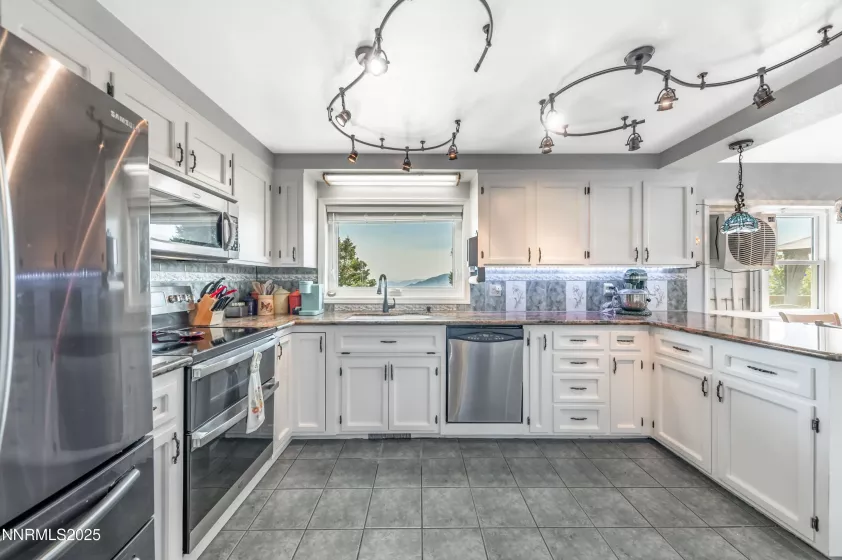 211 A, Virginia City, Nevada 89440, 4 Bedrooms Bedrooms, ,3 BathroomsBathrooms,Residential,Residential,A,250055574