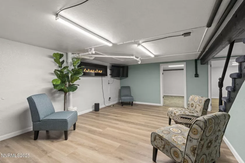 516 Ryland, Reno, Nevada 89502, 3 Bedrooms Bedrooms, ,2 BathroomsBathrooms,Residential,Residential,Ryland,250055576