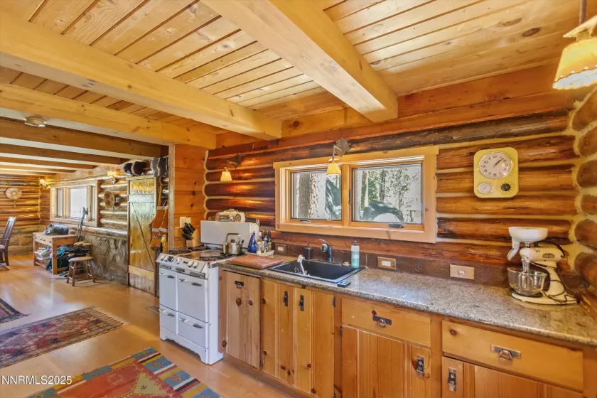 464 Elks, Zephyr Cove, Nevada 89448, 2 Bedrooms Bedrooms, ,2 BathroomsBathrooms,Residential,Residential,Elks,250055581