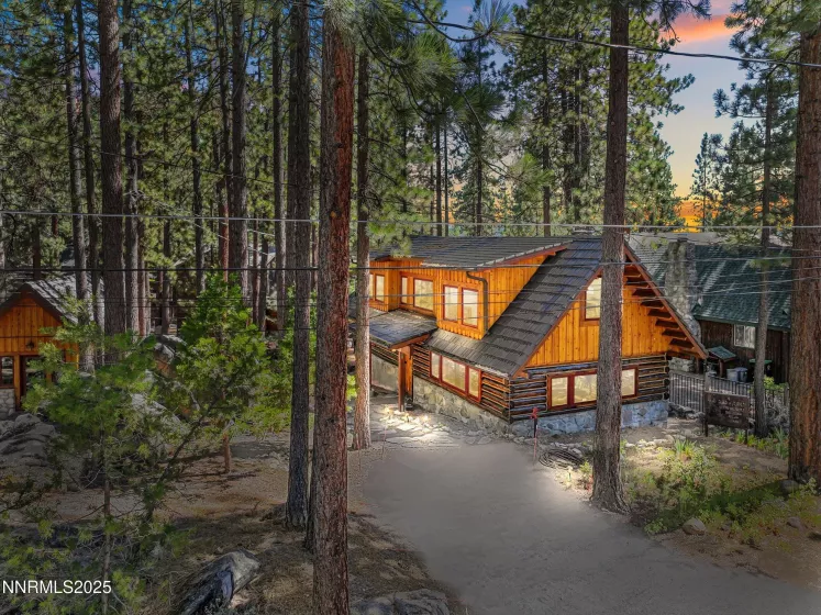 464 Elks, Zephyr Cove, Nevada 89448, 2 Bedrooms Bedrooms, ,2 BathroomsBathrooms,Residential,Residential,Elks,250055581