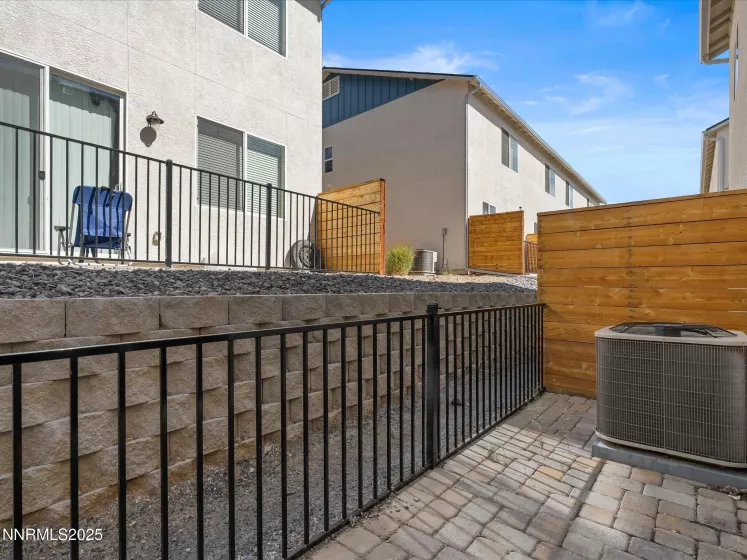 555 Logan Jacob, Reno, Nevada 89503, 2 Bedrooms Bedrooms, ,3 BathroomsBathrooms,Residential,Residential,Logan Jacob,250055583