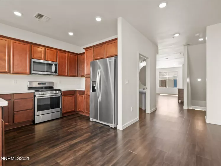 555 Logan Jacob, Reno, Nevada 89503, 2 Bedrooms Bedrooms, ,3 BathroomsBathrooms,Residential,Residential,Logan Jacob,250055583