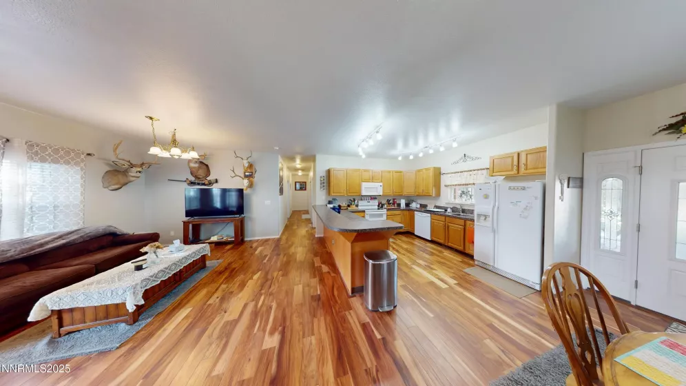 6990 Airport, Winnemucca, Nevada 89445, 3 Bedrooms Bedrooms, ,2 BathroomsBathrooms,Residential,Residential,Airport,250055133