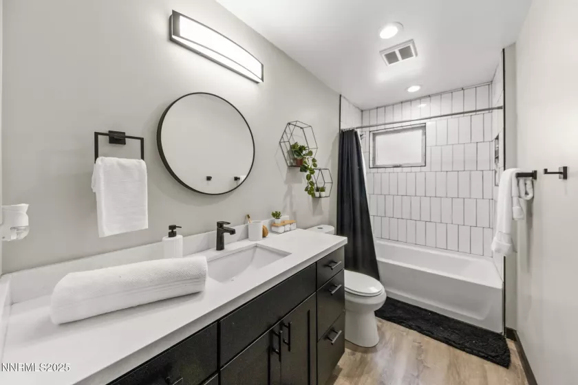 2048 Poole, Carson City, Nevada 89706, 4 Bedrooms Bedrooms, ,3 BathroomsBathrooms,Residential,Residential,Poole,250055597