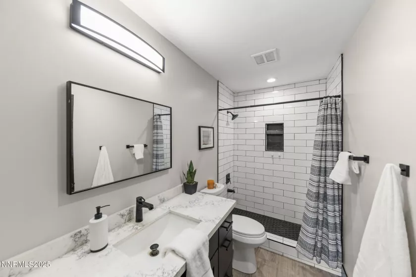 2048 Poole, Carson City, Nevada 89706, 4 Bedrooms Bedrooms, ,3 BathroomsBathrooms,Residential,Residential,Poole,250055597