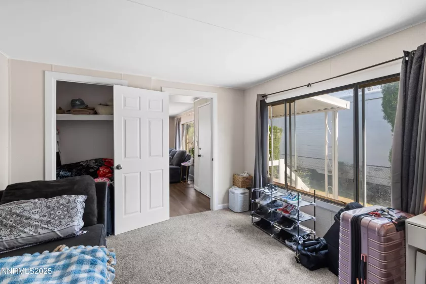 380 6th, Sun Valley, Nevada 89433, 3 Bedrooms Bedrooms, ,2 BathroomsBathrooms,Residential,Residential,6th,250055615