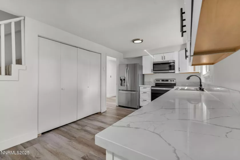7304 Windmill, Reno, Nevada 89511, 4 Bedrooms Bedrooms, ,3 BathroomsBathrooms,Residential,Residential,Windmill,250055616