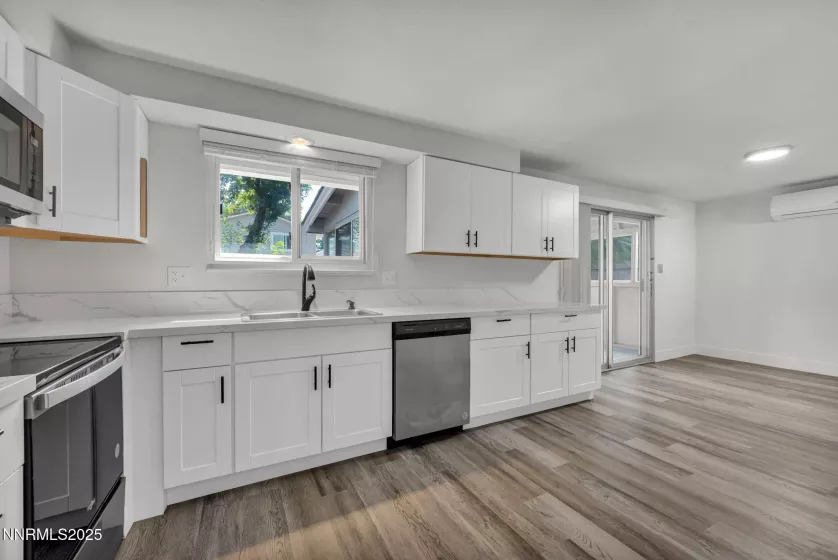 7304 Windmill, Reno, Nevada 89511, 4 Bedrooms Bedrooms, ,3 BathroomsBathrooms,Residential,Residential,Windmill,250055616