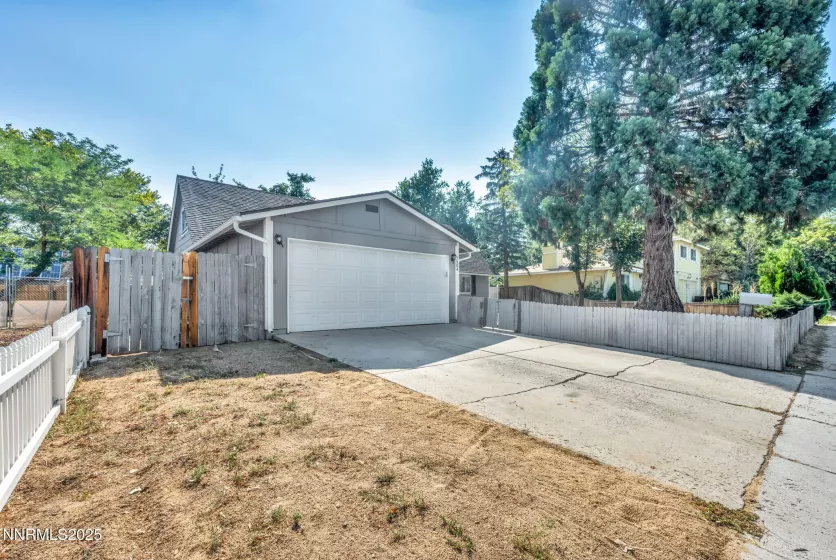 7304 Windmill, Reno, Nevada 89511, 4 Bedrooms Bedrooms, ,3 BathroomsBathrooms,Residential,Residential,Windmill,250055616