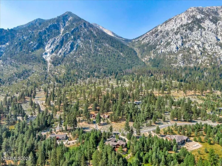 123 Five Creek, Gardnerville, Nevada 89460, 5 Bedrooms Bedrooms, ,7 BathroomsBathrooms,Residential,Residential,Five Creek,250055612
