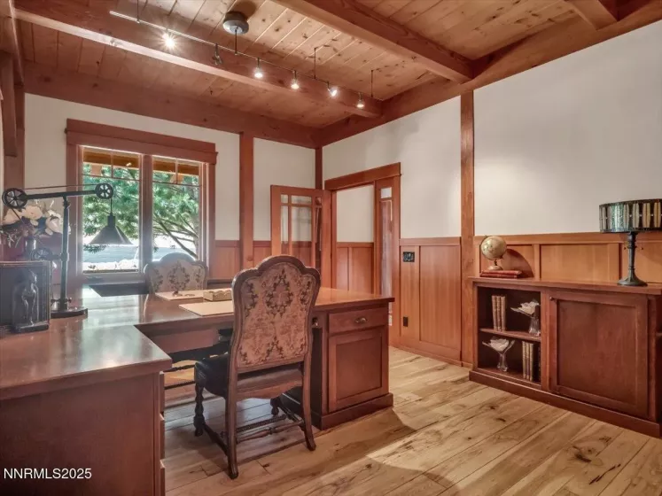 123 Five Creek, Gardnerville, Nevada 89460, 5 Bedrooms Bedrooms, ,7 BathroomsBathrooms,Residential,Residential,Five Creek,250055612