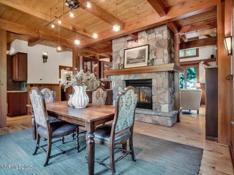 123 Five Creek, Gardnerville, Nevada 89460, 5 Bedrooms Bedrooms, ,7 BathroomsBathrooms,Residential,Residential,Five Creek,250055612