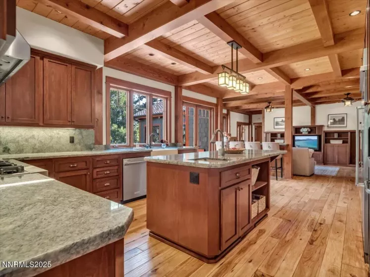 123 Five Creek, Gardnerville, Nevada 89460, 5 Bedrooms Bedrooms, ,7 BathroomsBathrooms,Residential,Residential,Five Creek,250055612
