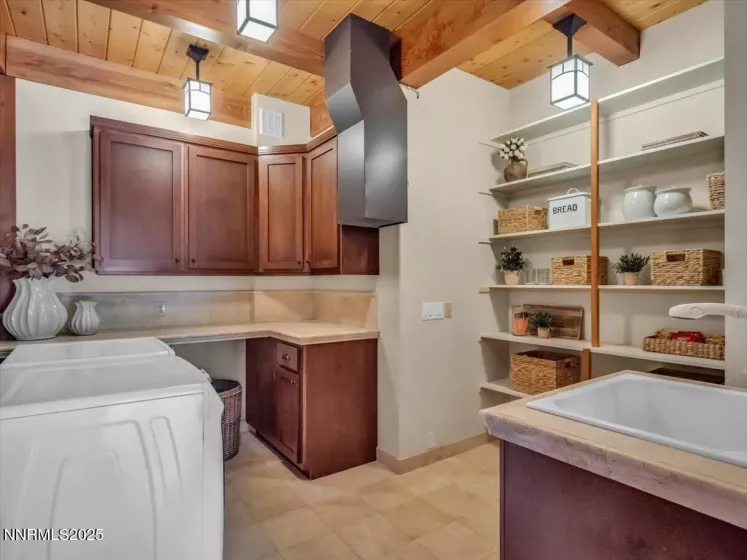 123 Five Creek, Gardnerville, Nevada 89460, 5 Bedrooms Bedrooms, ,7 BathroomsBathrooms,Residential,Residential,Five Creek,250055612