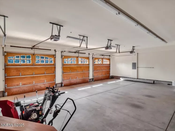 123 Five Creek, Gardnerville, Nevada 89460, 5 Bedrooms Bedrooms, ,7 BathroomsBathrooms,Residential,Residential,Five Creek,250055612