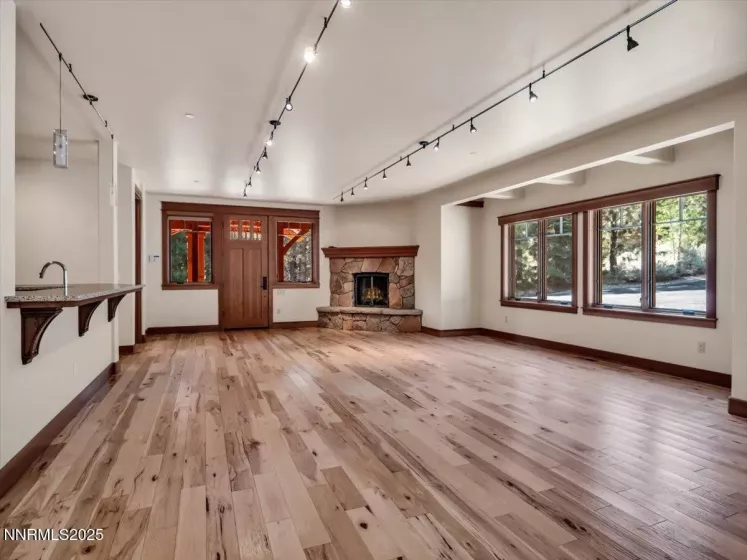 123 Five Creek, Gardnerville, Nevada 89460, 5 Bedrooms Bedrooms, ,7 BathroomsBathrooms,Residential,Residential,Five Creek,250055612
