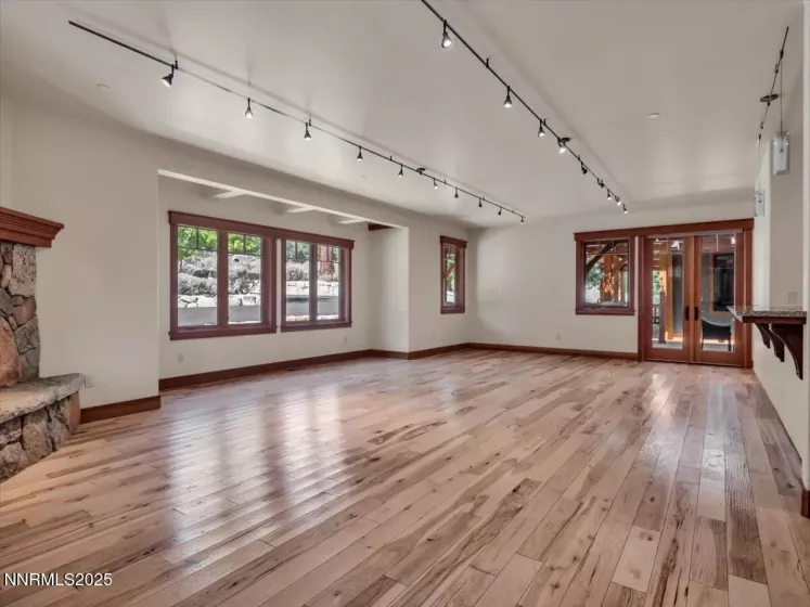 123 Five Creek, Gardnerville, Nevada 89460, 5 Bedrooms Bedrooms, ,7 BathroomsBathrooms,Residential,Residential,Five Creek,250055612