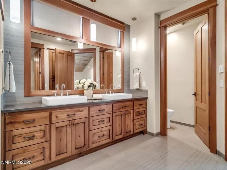 123 Five Creek, Gardnerville, Nevada 89460, 5 Bedrooms Bedrooms, ,7 BathroomsBathrooms,Residential,Residential,Five Creek,250055612