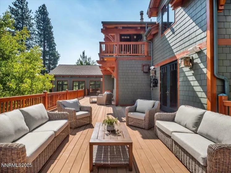 123 Five Creek, Gardnerville, Nevada 89460, 5 Bedrooms Bedrooms, ,7 BathroomsBathrooms,Residential,Residential,Five Creek,250055612