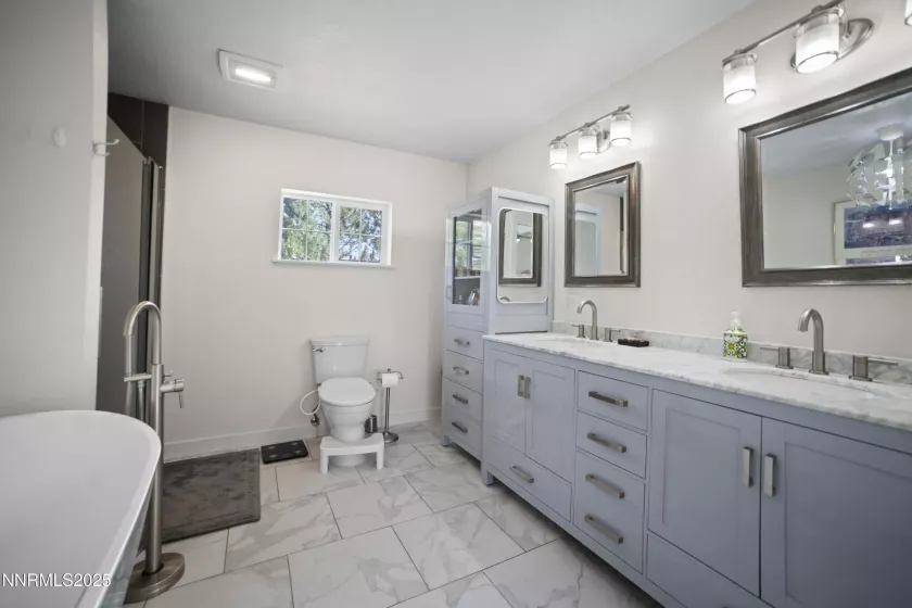 20 Julie, Winnemucca, Nevada 89445, 4 Bedrooms Bedrooms, ,4 BathroomsBathrooms,Residential,Residential,Julie,250055617