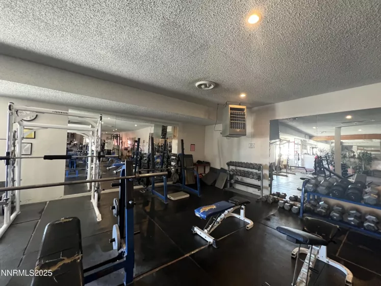 565 E, Hawthorne, Nevada 89415, ,Commercial Sale,Residential,E,250055621