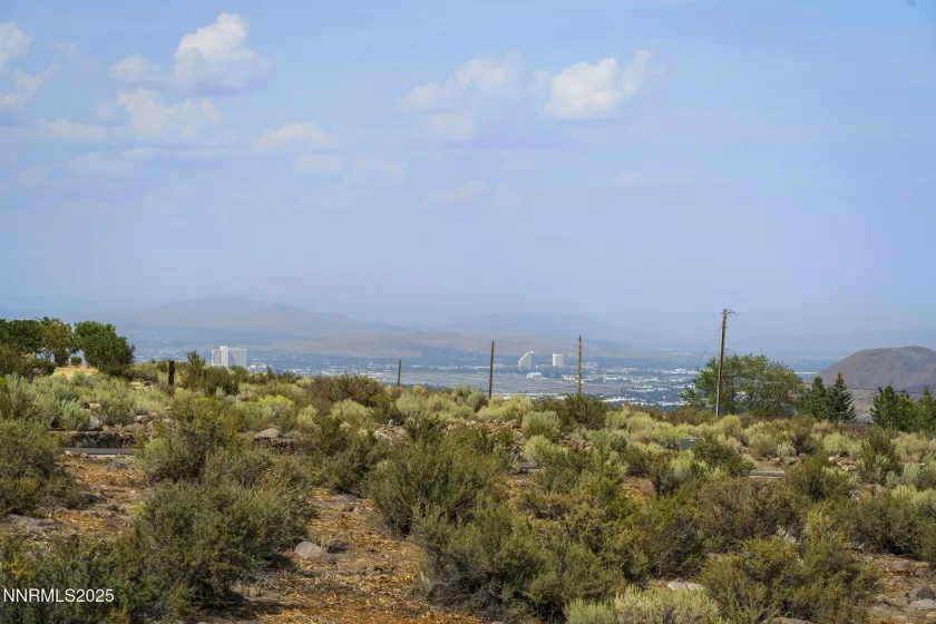 1465 Taos, Reno, Nevada 89511, 4 Bedrooms Bedrooms, ,5 BathroomsBathrooms,Residential,Residential,Taos,250055622