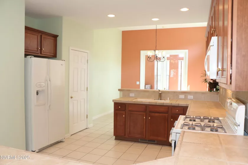 2335 Calabria, Sparks, Nevada 89434, 2 Bedrooms Bedrooms, ,2 BathroomsBathrooms,Residential,Residential,Calabria,250055628