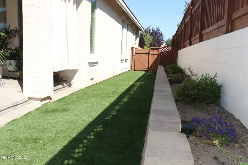 2335 Calabria, Sparks, Nevada 89434, 2 Bedrooms Bedrooms, ,2 BathroomsBathrooms,Residential,Residential,Calabria,250055628