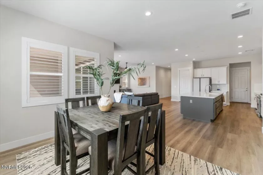 7536 Evans Bridge, Sparks, Nevada 89436, 3 Bedrooms Bedrooms, ,3 BathroomsBathrooms,Residential,Residential,Evans Bridge,250055629
