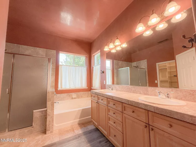 7483 Europa, Sparks, Nevada 89436, 4 Bedrooms Bedrooms, ,2 BathroomsBathrooms,Residential,Residential,Europa,250055650