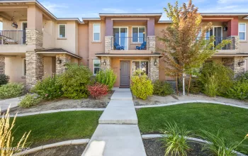 2091 Virginia, Reno, Nevada 89502, 3 Bedrooms Bedrooms, ,3 BathroomsBathrooms,Residential,Residential,Virginia,250055654
