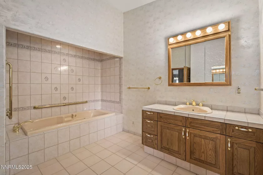 2100 Holcomb Ranch, Reno, Nevada 89511, 3 Bedrooms Bedrooms, ,5 BathroomsBathrooms,Residential,Residential,Holcomb Ranch,250055656