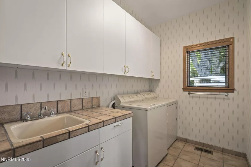 2100 Holcomb Ranch, Reno, Nevada 89511, 3 Bedrooms Bedrooms, ,5 BathroomsBathrooms,Residential,Residential,Holcomb Ranch,250055656