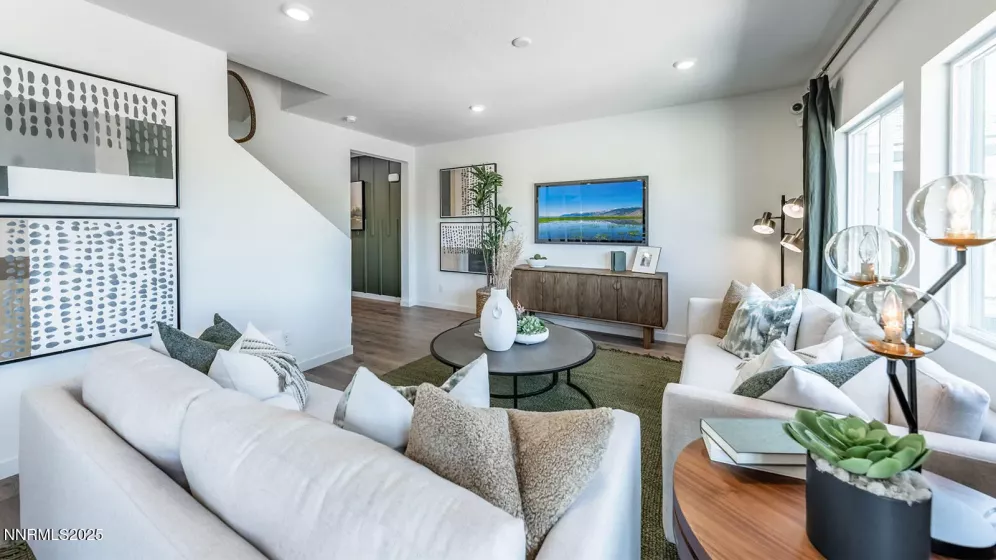 7481 Capstone, Reno, Nevada 89506, 4 Bedrooms Bedrooms, ,3 BathroomsBathrooms,Residential,Residential,Capstone,250055657