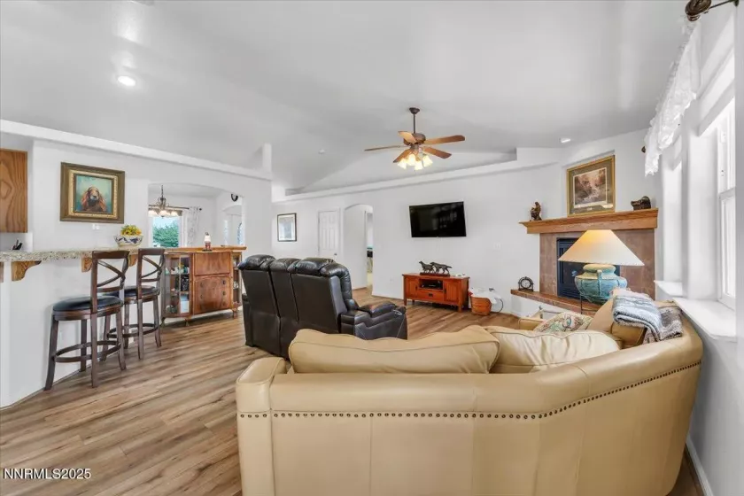 3175 Quick Cal, Fernley, Nevada 89408, 3 Bedrooms Bedrooms, ,2 BathroomsBathrooms,Residential,Residential,Quick Cal,250055661