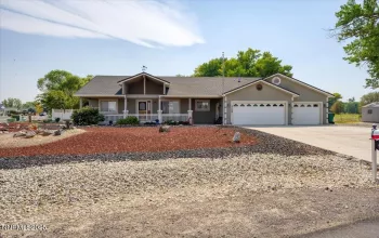 3175 Quick Cal, Fernley, Nevada 89408, 3 Bedrooms Bedrooms, ,2 BathroomsBathrooms,Residential,Residential,Quick Cal,250055661
