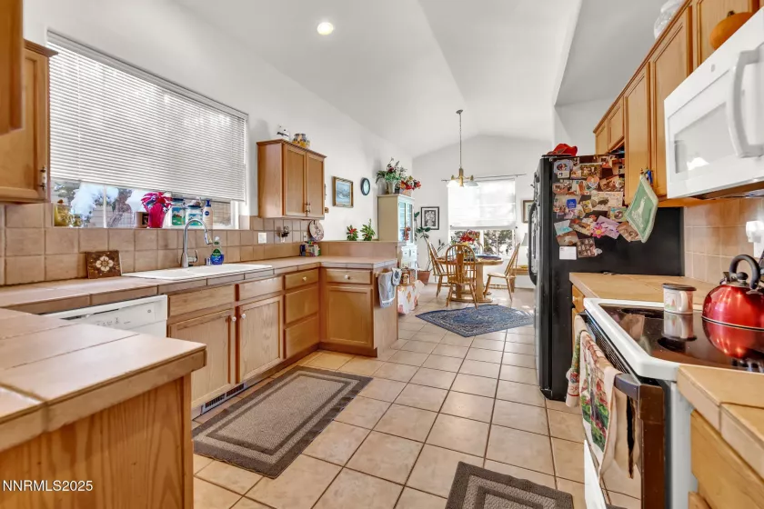 3790 Ranch Crest, Reno, Nevada 89509, 3 Bedrooms Bedrooms, ,2 BathroomsBathrooms,Residential,Residential,Ranch Crest,250055669
