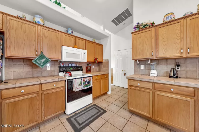 3790 Ranch Crest, Reno, Nevada 89509, 3 Bedrooms Bedrooms, ,2 BathroomsBathrooms,Residential,Residential,Ranch Crest,250055669