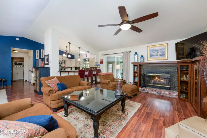 2687 Wildhorse, Minden, Nevada 89423, 3 Bedrooms Bedrooms, ,3 BathroomsBathrooms,Residential,Residential,Wildhorse,250055671